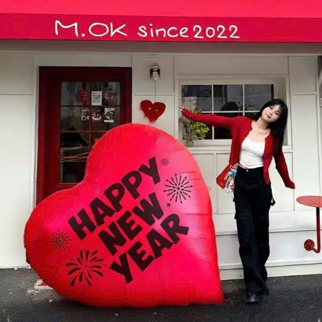 Bóng Tết 2026 Siêu To